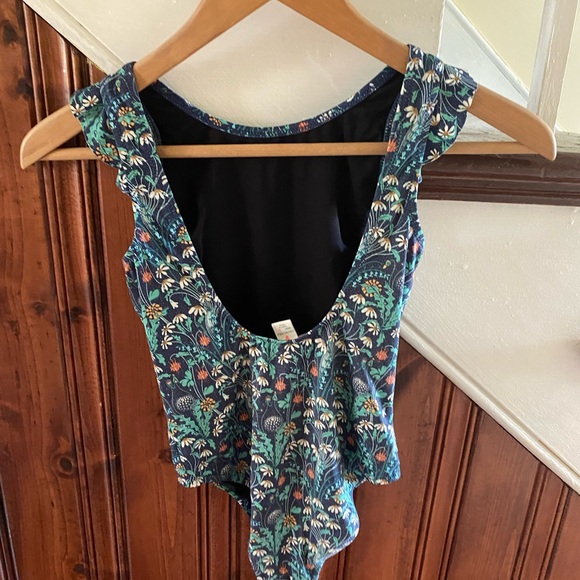 EUC CrewCuts / Liberty of London girl’s swimsuit size 8 - Picture 3 of 3